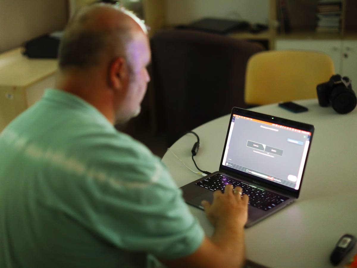 Izrada sajta uz obuku - tim firme zajedno pravi svoj WordPress sajt